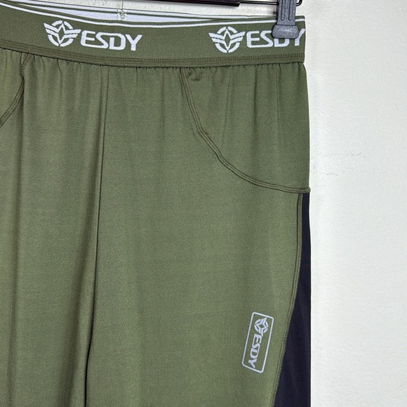 (L2) ESDY Men's Long Johns Thermal Underwear
Super Soft Fleece Lined, Size L - Picture 3 of 11